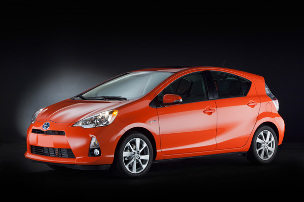 2012_Prius_c_600
